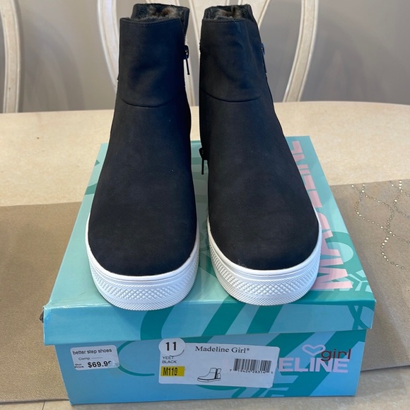 NEW Madeline Girl cold weather boots - Picture 2 of 3